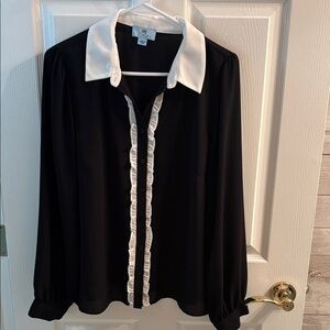 CeCe Black Blouse with Cream accents